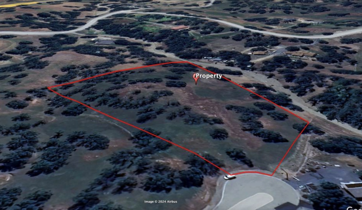 3.62-acre property photograph 15
